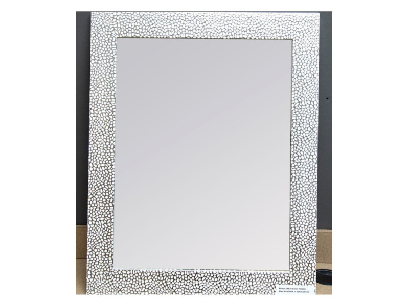 WHITE PEBBLE FRAME MIRROR